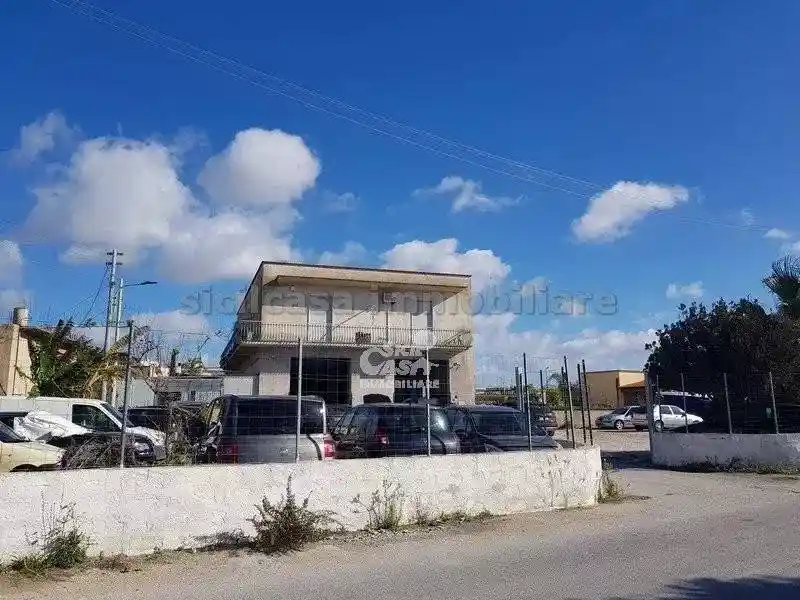 Palazzo - Edificio in vendita a Marsala
