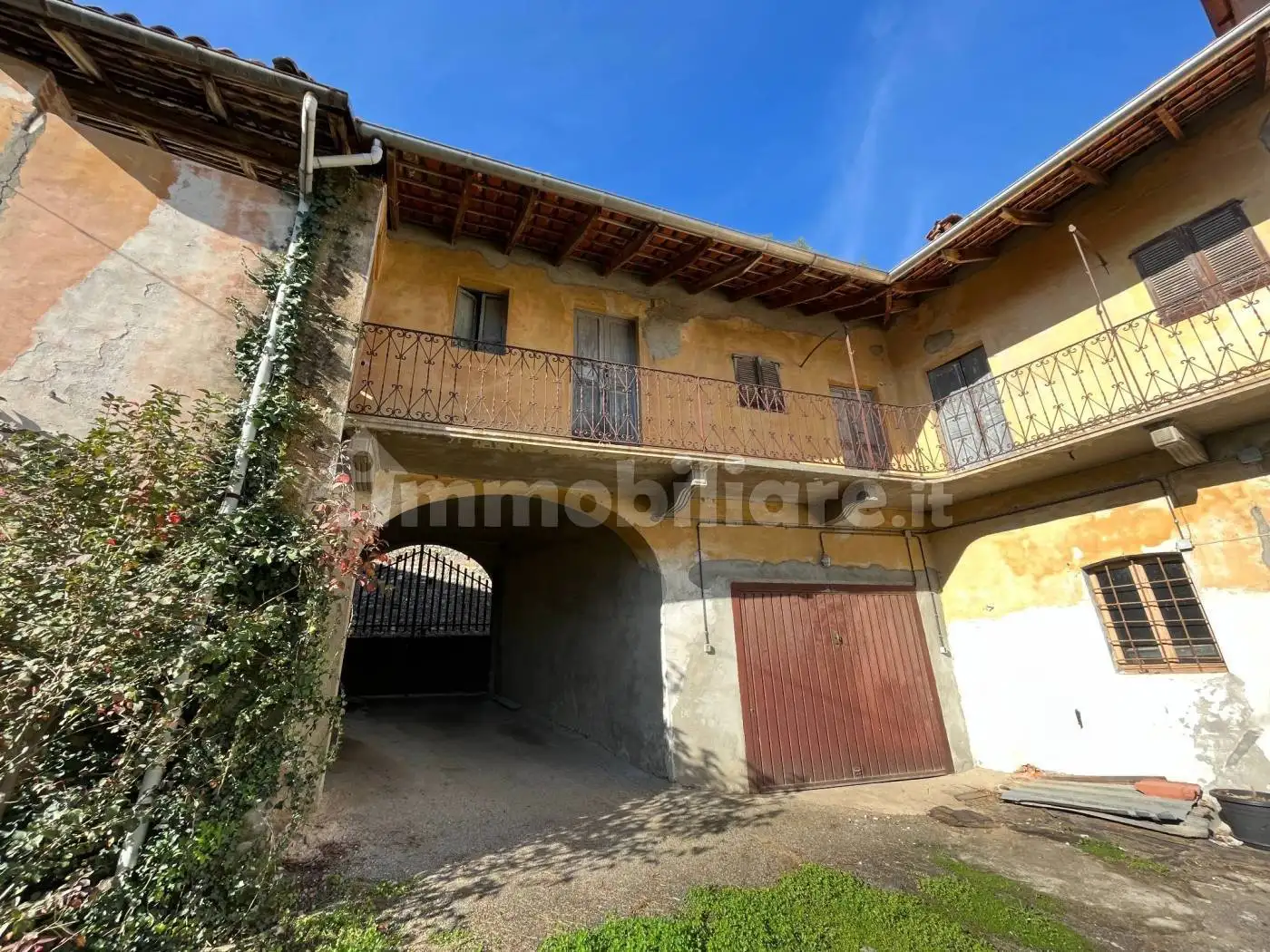 Casale via Duca d'Aosta 27, Barengo - foto 2