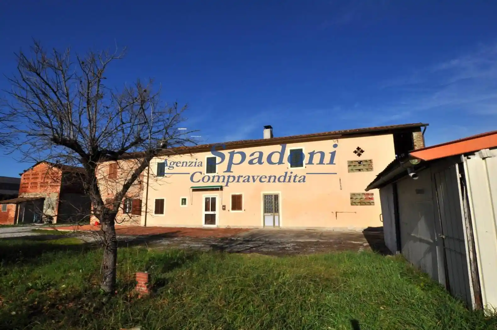 Rustico - Casale in vendita a Chiesina Uzzanese