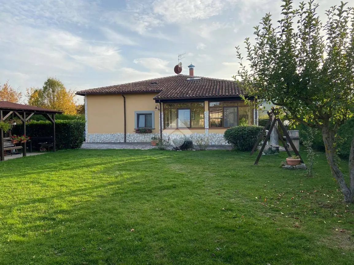 Villa in vendita a Castel di Sangro