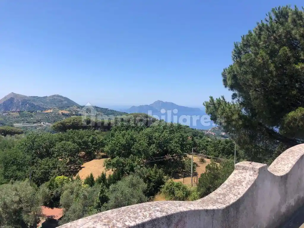 Villa in vendita a Massa Lubrense