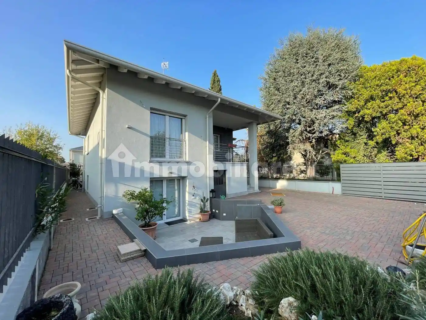 Villa in vendita a Uboldo