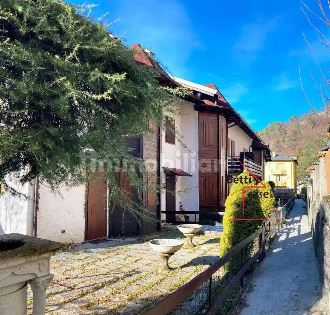 Villetta a schiera in vendita a Piazzatorre