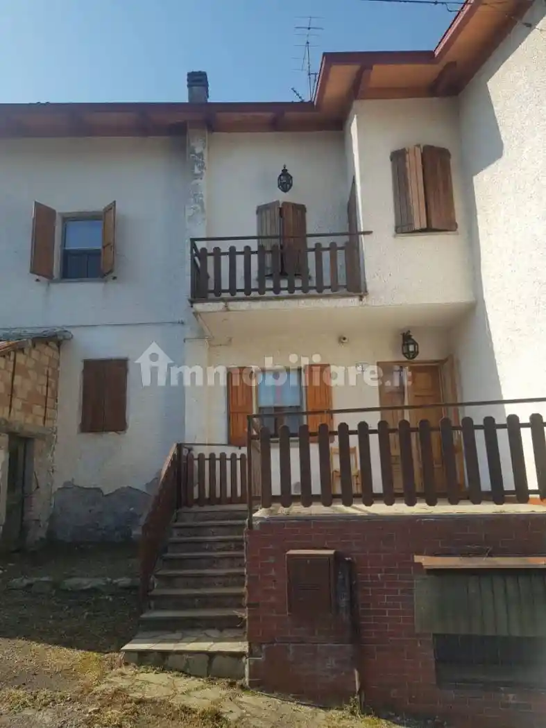 Villa in vendita a Ventasso