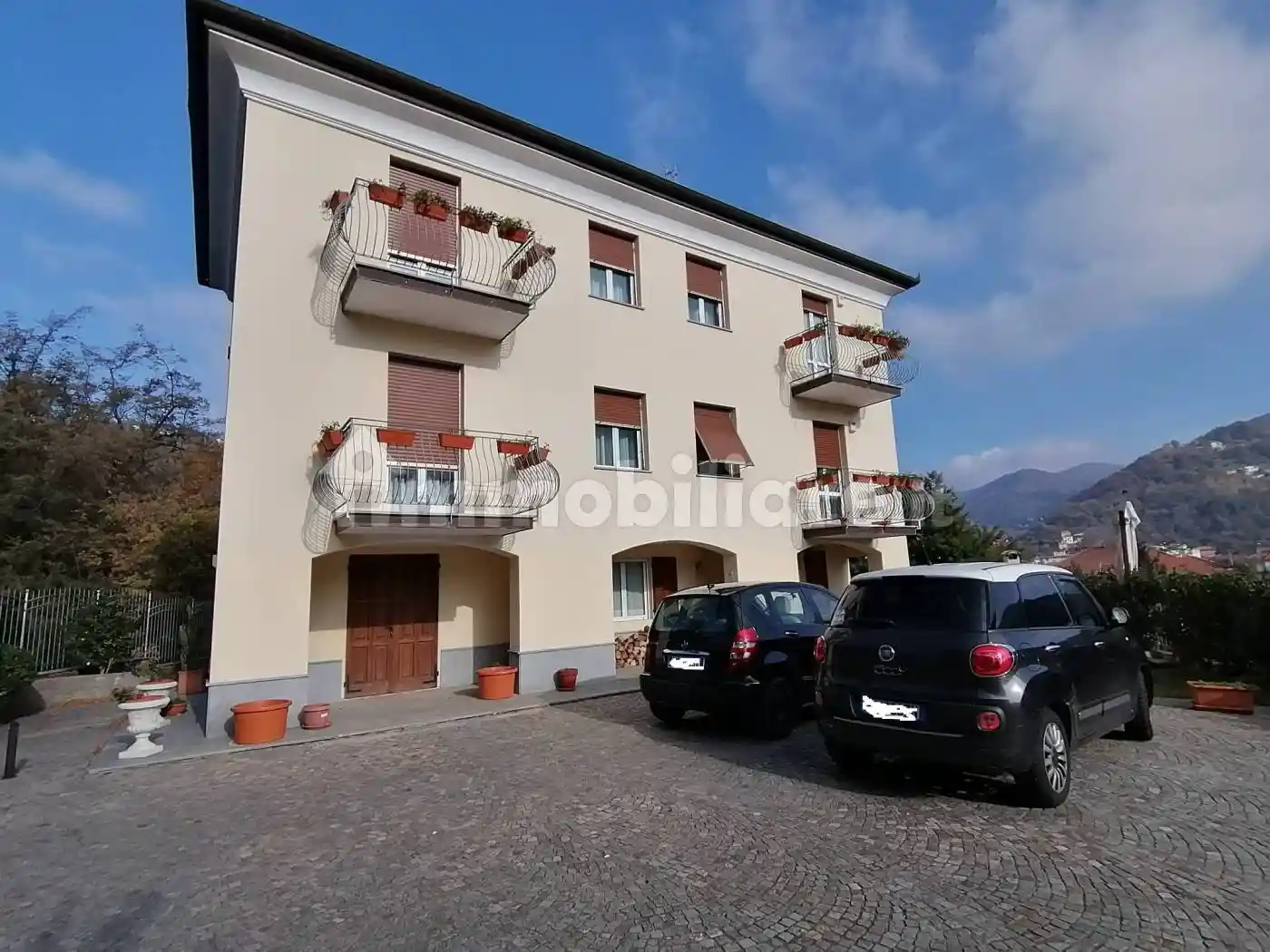 Villa in vendita a Serra Riccò