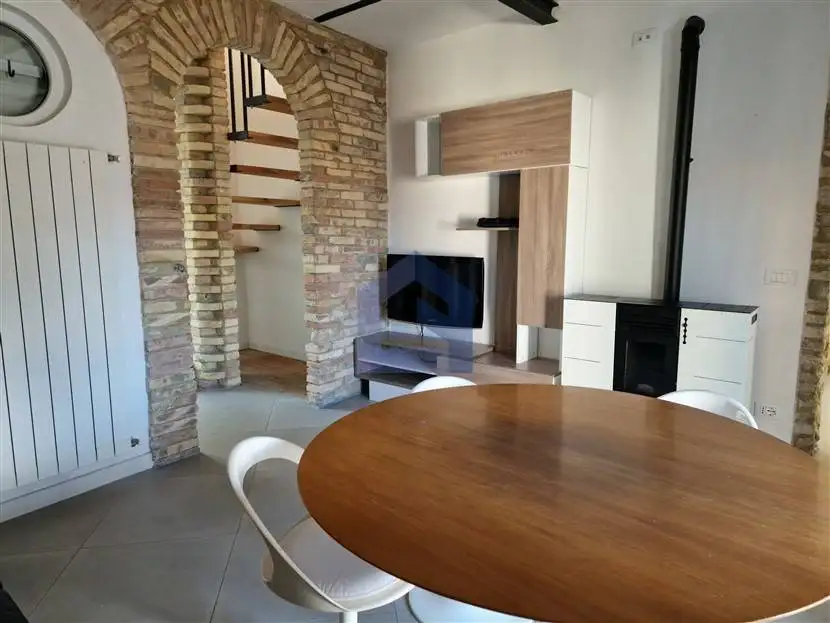 Casa indipendente in vendita a Castel Frentano