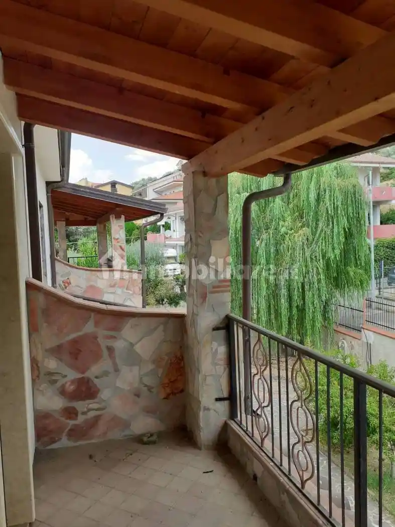 Villa plurifamiliare via Due Forni, San Pietro in Guarano - foto 2