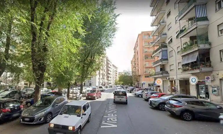 Palazzo - Edificio in vendita a Roma