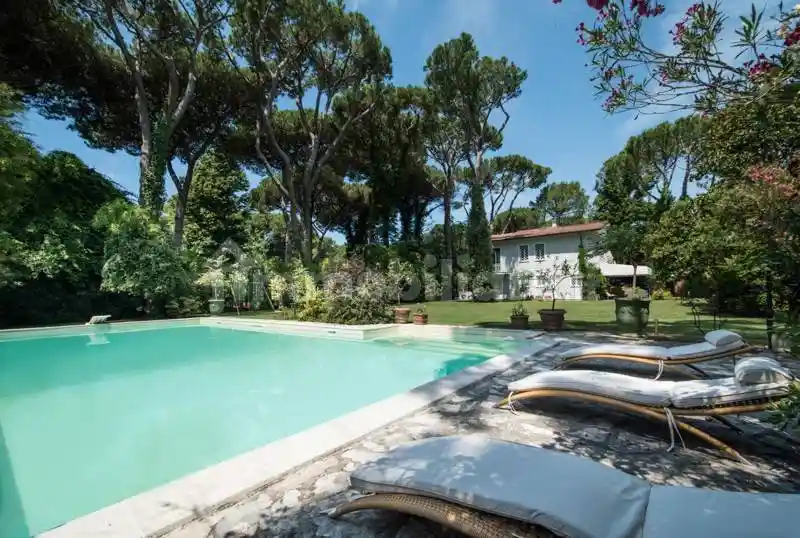 Villa in affitto a Pietrasanta