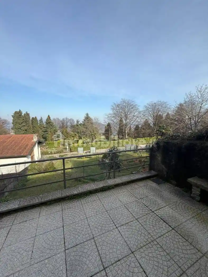 Appartamento in vendita a Arona