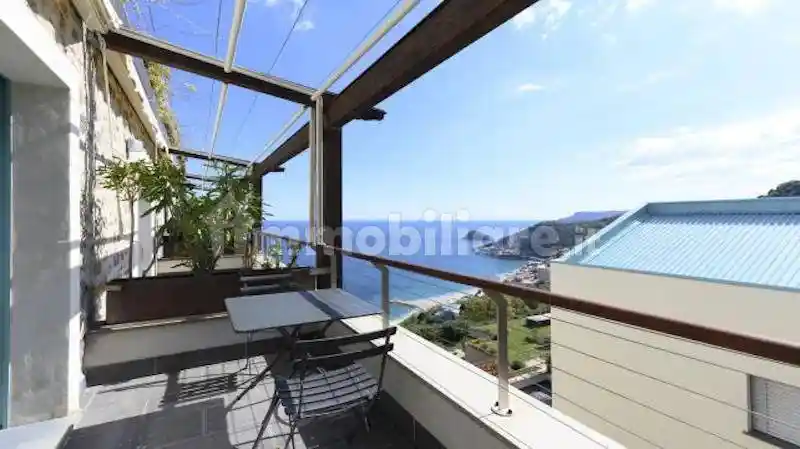 Appartamento in vendita a Bergeggi