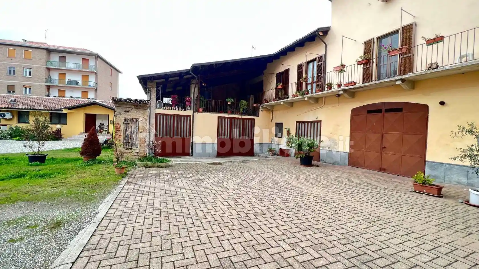 Rustico - Casale in vendita a Moncalvo