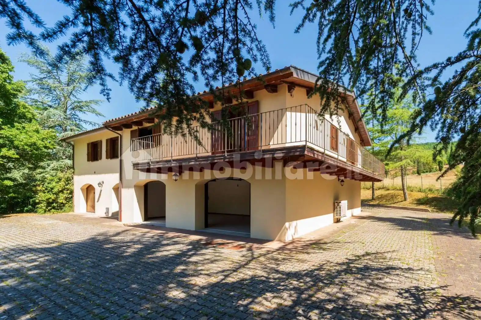 Villa in vendita a Pratovecchio e Stia